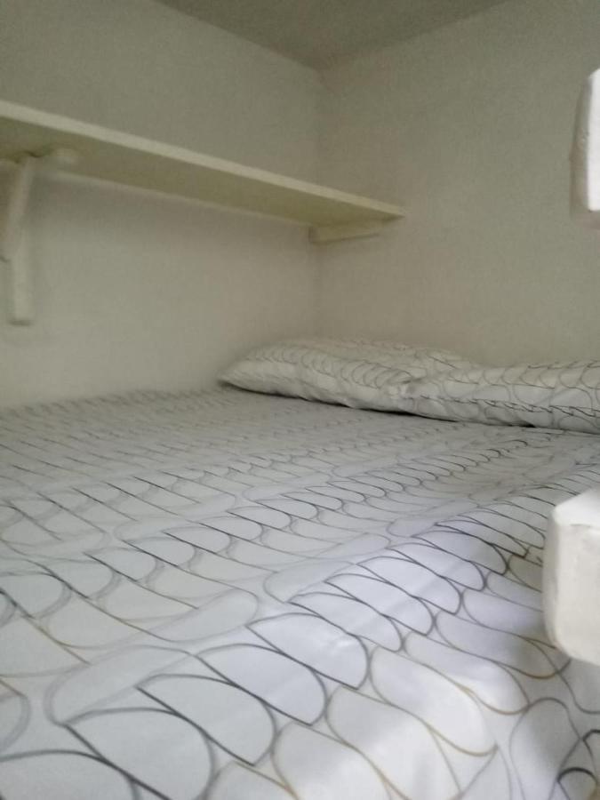 Kitinet Da Casa Azul Praia Das Toninhas Убатуба Экстерьер фото